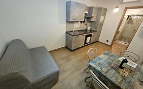 Casa Vacanze Dragona 15 Min Fco 10 Min Ostia