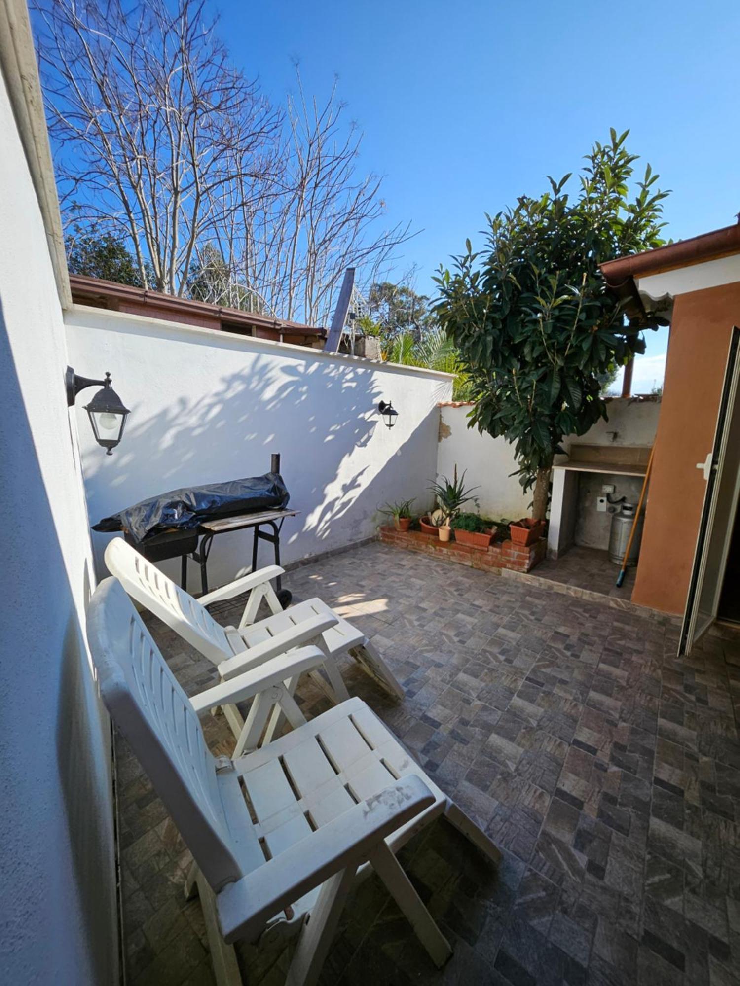Casa Vacanze Dragona 15 Min Fco 10 Min Ostia Acilia Camera foto