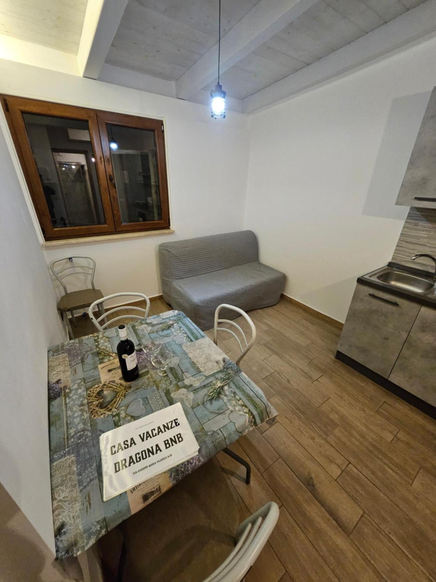 Casa Vacanze Dragona 15 Min Fco 10 Min Ostia Acilia Esterno foto