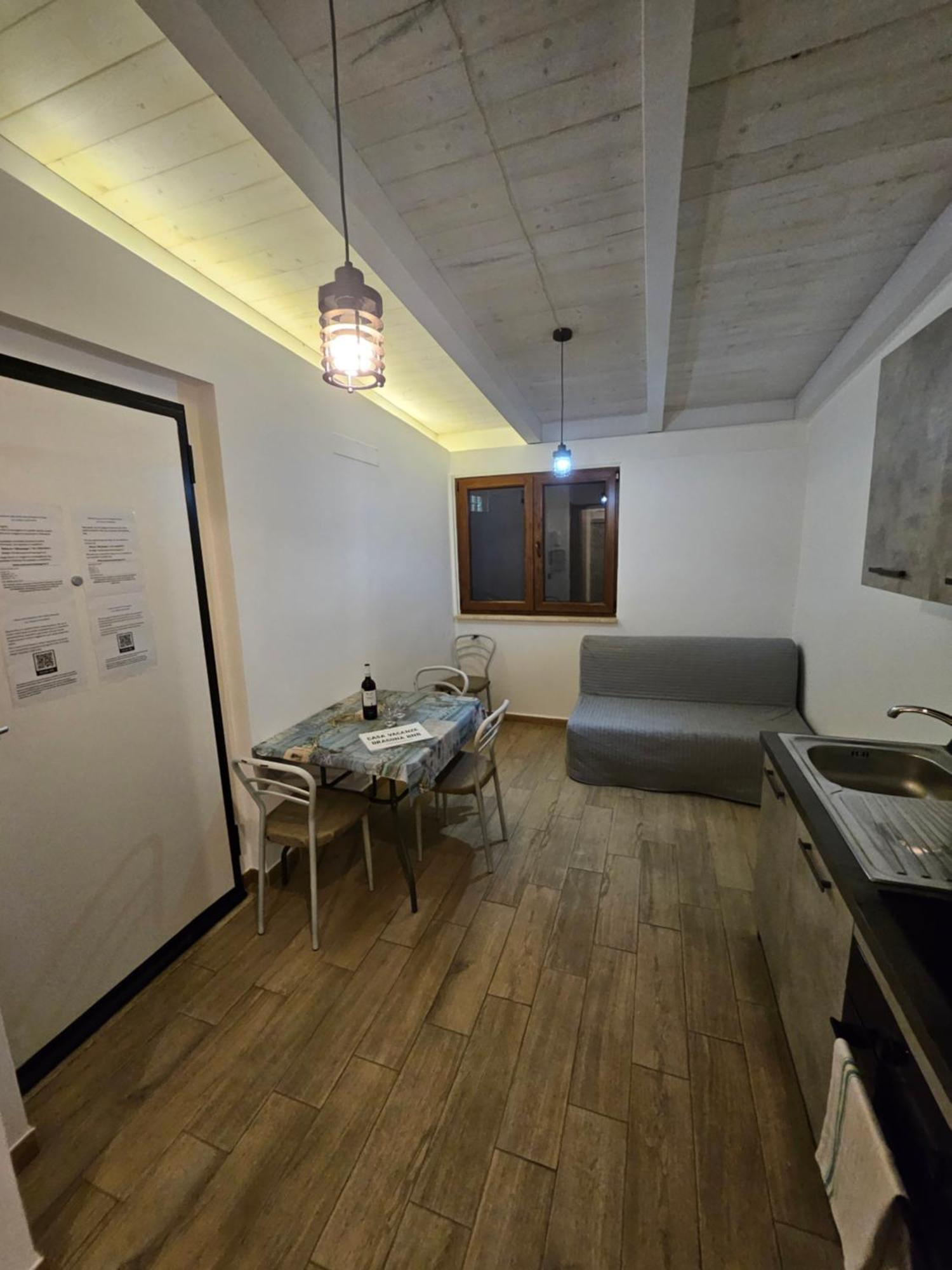 Casa Vacanze Dragona 15 Min Fco 10 Min Ostia Acilia Esterno foto